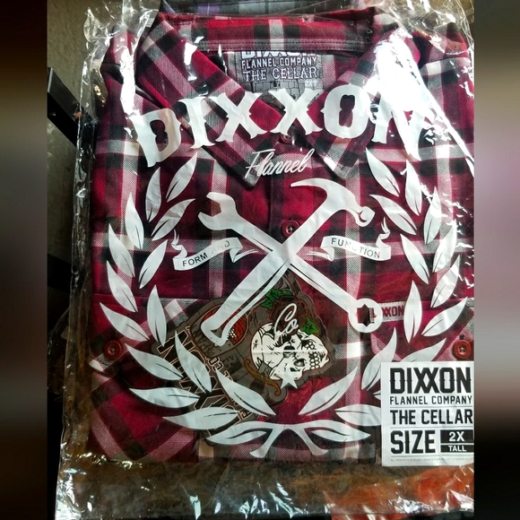 DIXXON Other - Dixxon flannel 2xlt the cellar